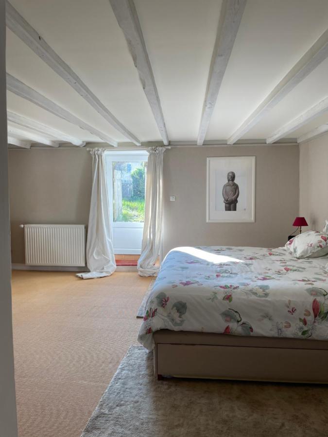 La Croix Des Granges Bed and Breakfast Chapdeuil Exteriör bild